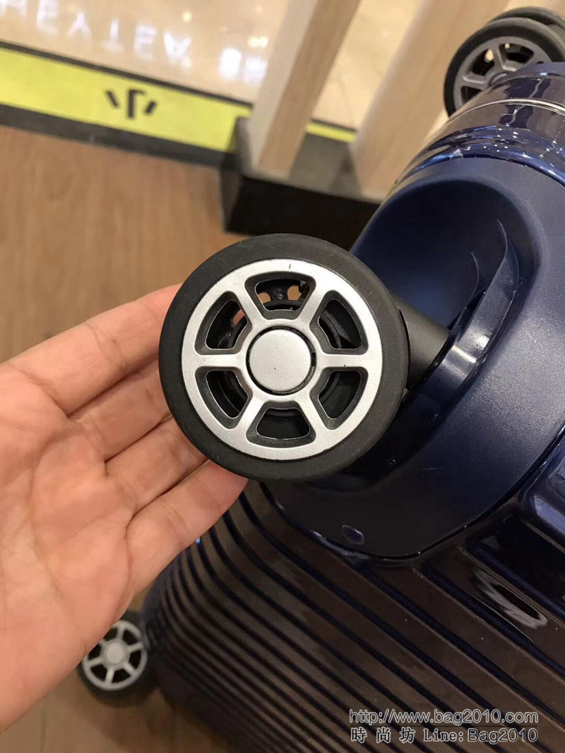RIMOWA日默瓦 Limbo Crème 限量旅行箱系列 堅固鋁合金框架 品牌專利四輪運轉系統 高端拉杆箱  xbt1091